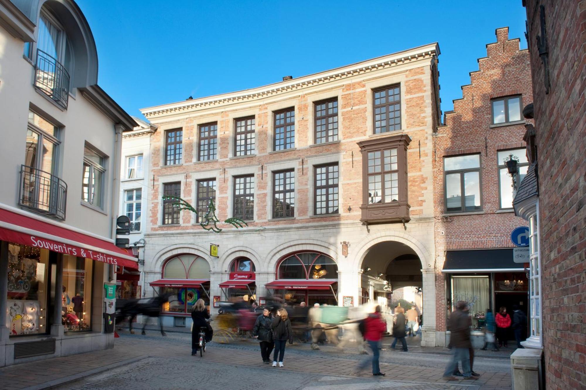 Bourgoensch Hof 3*